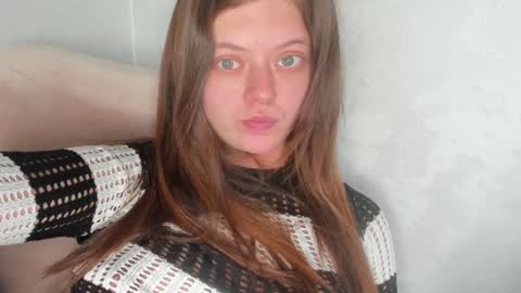 Snapshot of puff_witch chatting on December 17, 2024, 9:07 am Nayaa Nay 3 online show from December 17, 2024, 9:07 am