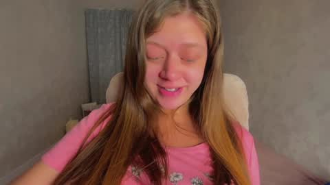 Snapshot of puff_witch chatting on January 7, 2025, 3:46 am Nayaa Nay 3 online show from January 7, 2025, 3:46 am