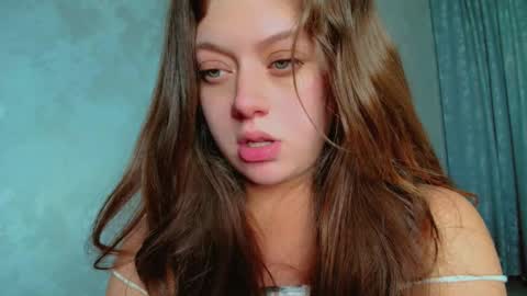 Snapshot of puff_witch chatting on January 14, 2025, 11:42 am Nayaa Nay 3 online show from January 14, 2025, 11:42 am