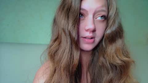 Snapshot of puff_witch chatting on January 17, 2025, 2:39 pm Nayaa Nay 3 online show from January 17, 2025, 2:39 pm