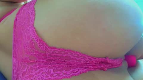 Snapshot of puff_witch chatting on March 2, 2025, 8:07 pm Nayaa Nay 3 online show from March 2, 2025, 8:07 pm