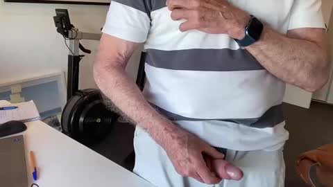 Snapshot of puffiest chatting on December 20, 2024, 1:47 am puffiest online show from December 20, 2024, 1:47 am