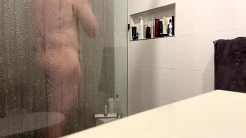 Snapshot of puffiest chatting on January 14, 2025, 10:12 pm puffiest online show from January 14, 2025, 10:12 pm