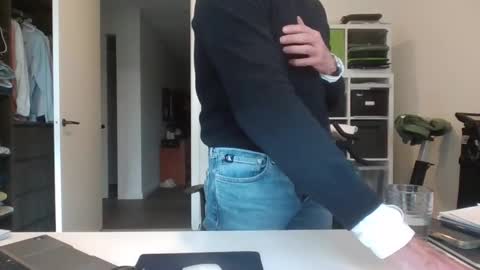 Snapshot of puffiest chatting on September 12, 2025, 5:18 am puffiest online show from September 12, 2025, 5:18 am