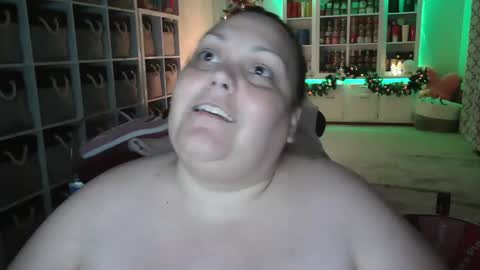 Snapshot of pugglelover chatting on December 23, 2024, 6:55 am Puggie - online show from December 23, 2024, 6:55 am