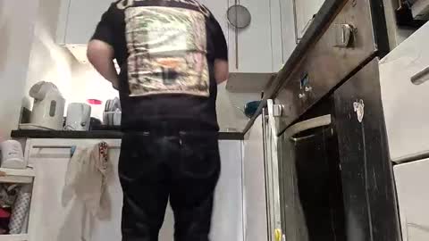 Snapshot of pulpdiction2 chatting on February 3, 2026, 9:47 am Pulp online show from February 3, 2026, 9:47 am