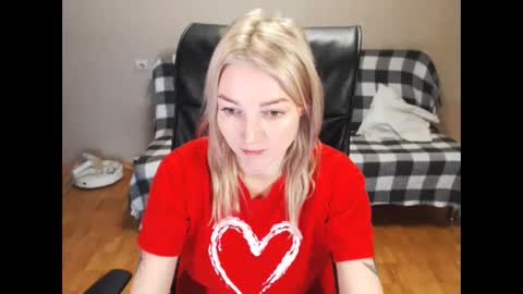 Polly online show from January 6, 2025, 3:51 pm