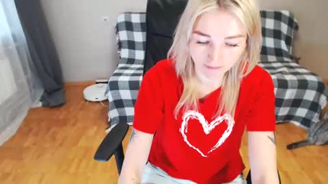 Polly online show from February 14, 2025, 4:58 am