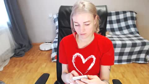 Polly online show from February 17, 2025, 5:36 am