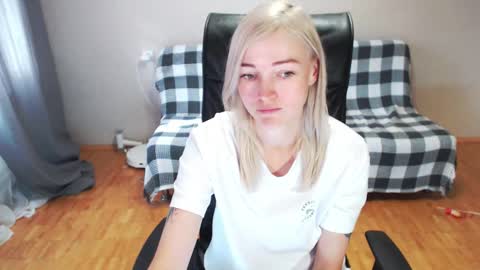 Polly online show from September 10, 2025, 4:34 am