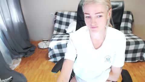 Polly online show from September 18, 2025, 5:09 am