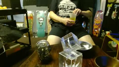 Jojo online show from March 5, 2025, 3:40 am