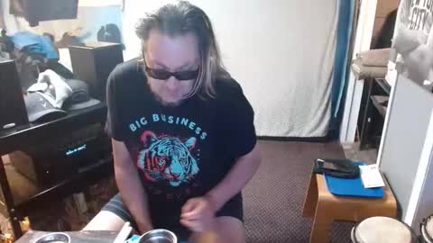 Snapshot of punkypapi chatting on April 23, 2026, 12:29 pm Jojo online show from April 23, 2026, 12:29 pm