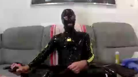 puppy tomik online show from June 12, 2026, 7:02 pm