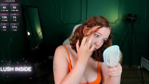 Snapshot of pure_flower_alison chatting on September 13, 2025, 1:55 pm Alison online show from September 13, 2025, 1:55 pm