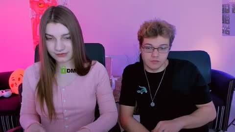 Snapshot of pure_radiance chatting on December 22, 2025, 8:22 am Ask me3 online show from December 22, 2025, 8:22 am