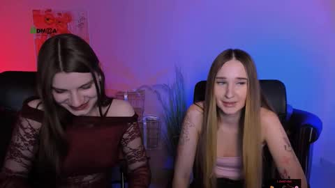 Snapshot of pure_radiance chatting on January 5, 2026, 5:27 pm Ask me3 online show from January 5, 2026, 5:27 pm