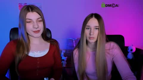 Snapshot of pure_radiance chatting on January 15, 2026, 10:09 am Ask me3 online show from January 15, 2026, 10:09 am