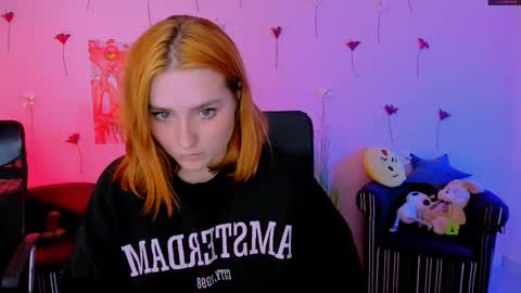 Snapshot of pure_radiance chatting on March 12, 2026, 10:10 am Ask me3 online show from March 12, 2026, 10:10 am