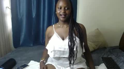 Snapshot of pure_seductive1202 chatting on March 17, 2026, 11:13 am Essy online show from March 17, 2026, 11:13 am