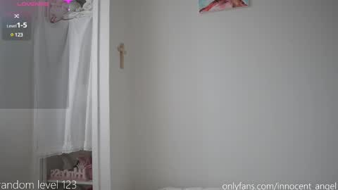 Snapshot of pureangeldolores chatting on February 27, 2025, 2:32 pm i dont do shows for free. watching here silently and waiting for me to start showing you something for free is useless online show from February 27, 2025, 2:32 pm