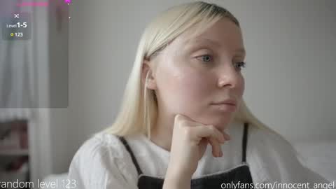 Snapshot of pureangeldolores chatting on March 3, 2025, 1:31 pm i dont do shows for free. watching here silently and waiting for me to start showing you something for free is useless online show from March 3, 2025, 1:31 pm
