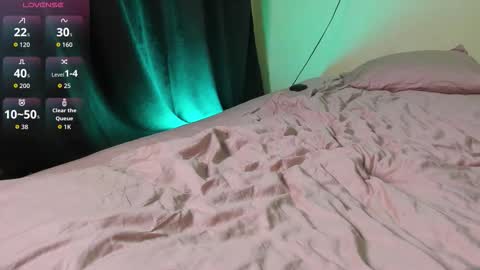 Snapshot of puredesire_ chatting on October 7, 2025, 5:21 pm puredesire_ online show from October 7, 2025, 5:21 pm