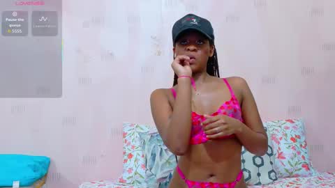 Snapshot of pureebonyy chatting on October 8, 2025, 11:13 pm pureebonyy online show from October 8, 2025, 11:13 pm