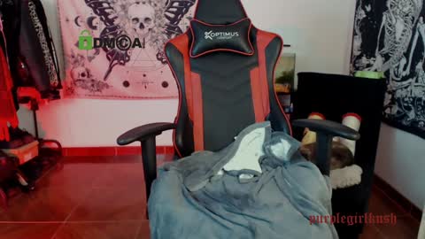 Purplekush Violet punk online show from January 29, 2025, 7:25 am