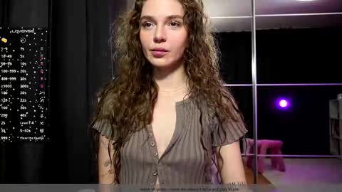 Snapshot of purple_baby chatting on December 14, 2025, 2:33 pm Sasha wait you here 6 of November. will celebrate my B- day online show from December 14, 2025, 2:33 pm