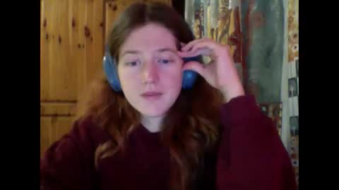 purple_cat55 online show from October 17, 2025, 8:28 am