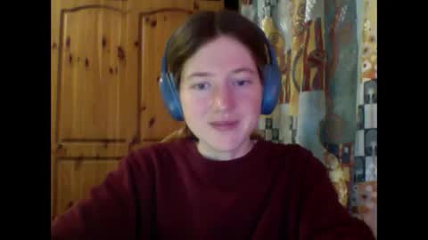 purple_cat55 online show from October 18, 2025, 9:21 am