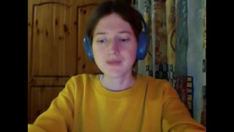 purple_cat55 online show from November 3, 2025, 10:21 pm