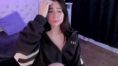 Snapshot of purple_slut_ chatting on March 4, 2025, 12:50 am Anna online show from March 4, 2025, 12:50 am