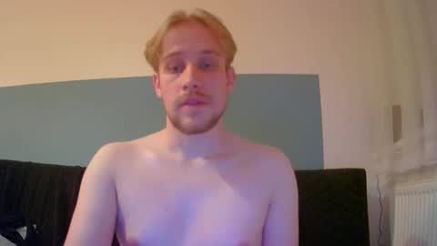 Snapshot of purplerain000 chatting on November 30, 2025, 5:39 pm PurpleRain online show from November 30, 2025, 5:39 pm