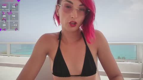 Snapshot of purplerainn69 chatting on July 19, 2026, 12:31 pm PurpleRainn69 Dina online show from July 19, 2026, 12:31 pm