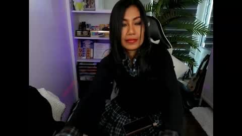 Snapshot of pussycash chatting on December 23, 2025, 12:30 am POCCA online show from December 23, 2025, 12:30 am