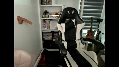 Snapshot of pussycash chatting on February 12, 2026, 8:09 am POCCA online show from February 12, 2026, 8:09 am