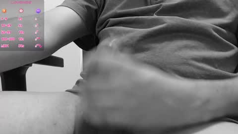 pussyfuker113 online show from December 29, 2024, 7:22 pm