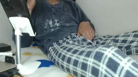 Snapshot of pussyhunterpt chatting on February 16, 2025, 8:11 pm Ruck Fules online show from February 16, 2025, 8:11 pm