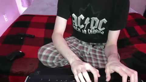 pussylover2182 online show from December 4, 2024, 8:23 am