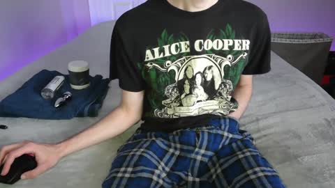 pussylover2182 online show from December 23, 2024, 7:49 am