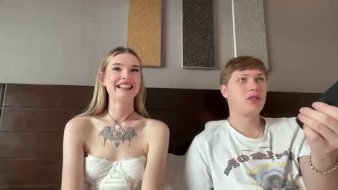 Snapshot of pussymoneywet chatting on October 13, 2025, 2:11 am Lina online show from October 13, 2025, 2:11 am