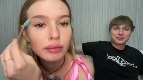 Snapshot of pussymoneywet chatting on November 22, 2025, 6:18 pm Lina online show from November 22, 2025, 6:18 pm