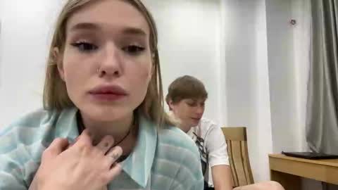 Snapshot of pussymoneywet chatting on November 28, 2025, 3:04 pm Lina online show from November 28, 2025, 3:04 pm