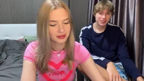 Snapshot of pussymoneywet chatting on January 12, 2026, 8:14 pm Lina online show from January 12, 2026, 8:14 pm