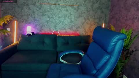 Ellie online show from November 6, 2025, 7:09 am