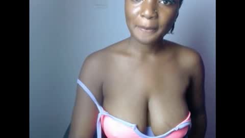 pussyxwetx online show from October 22, 2025, 6:18 pm