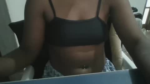 putinha_rj online show from November 3, 2025, 7:15 pm