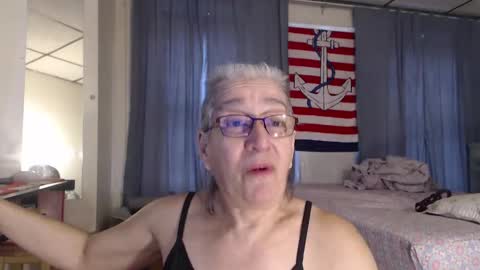 Snapshot of putiputi4u chatting on January 10, 2026, 2:52 pm putiputi4u online show from January 10, 2026, 2:52 pm